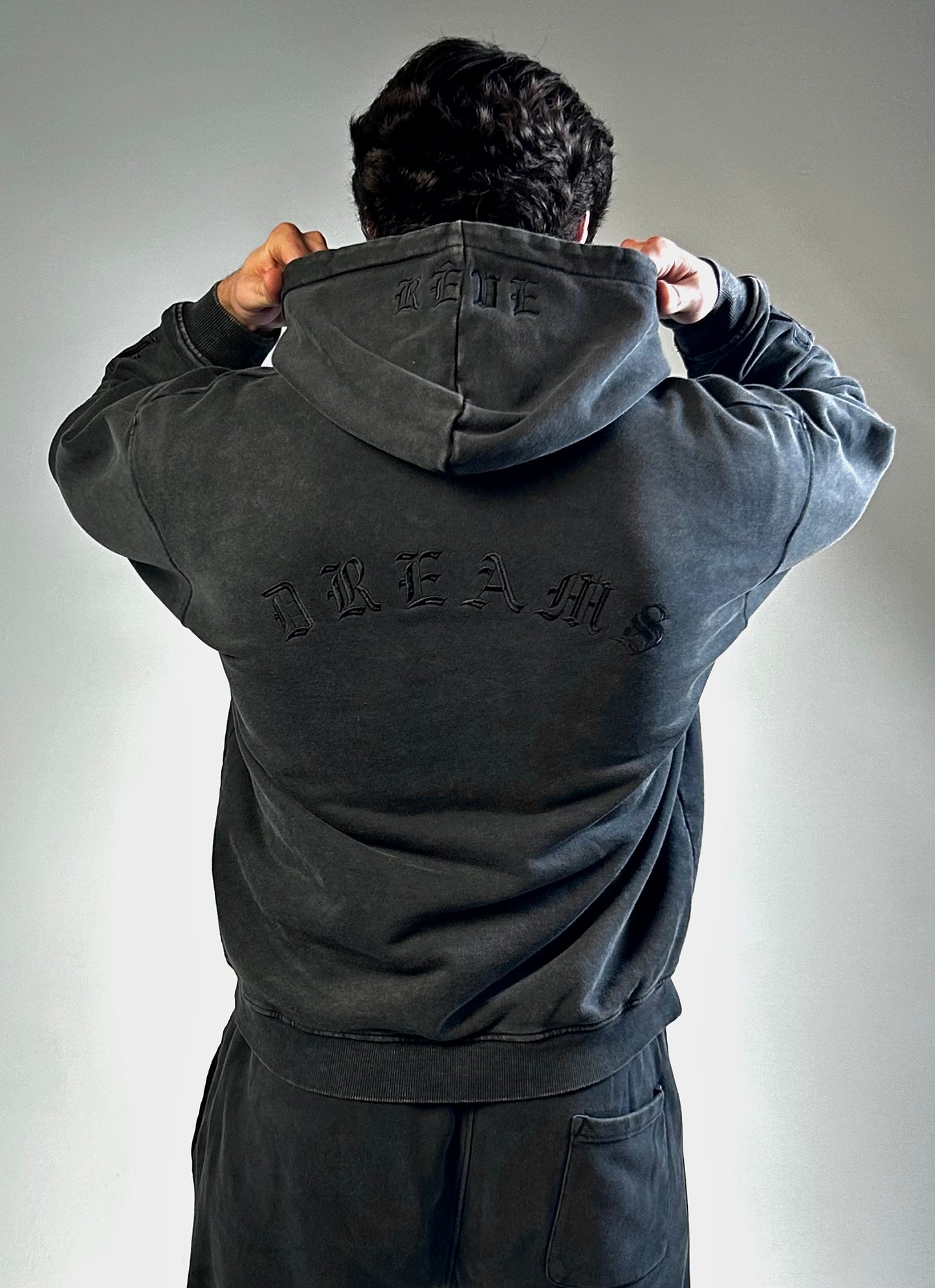 VÊLEWAY HOODIE